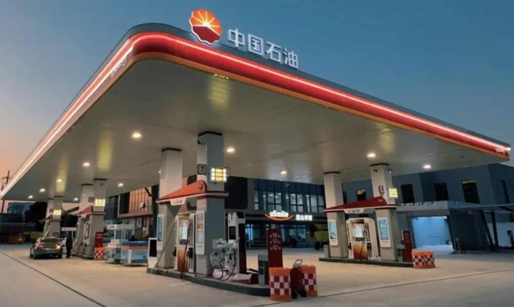 Ar pakanka išmaniosios įrangos atnaujinimo, kad degalinės galėtų konkuruoti naujame integruotame energetikos mūšio lauke?